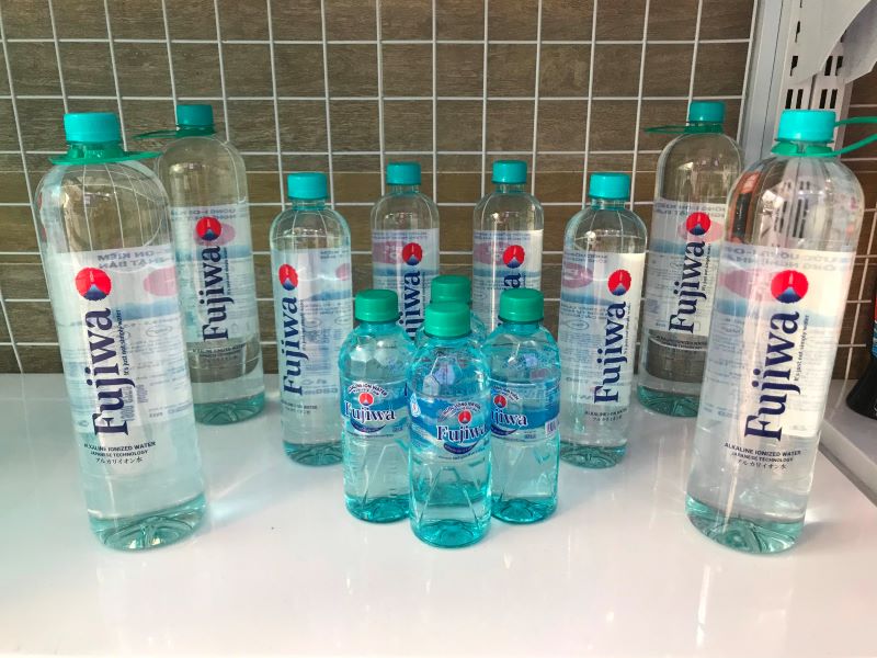 Nước điện giải Fujiwa đóng chai được bán phổ biến, rộng rãi trên thị trường